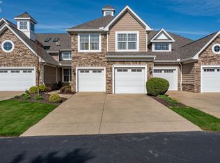 4439 E Harbors Edge Dr, Port Clinton, OH