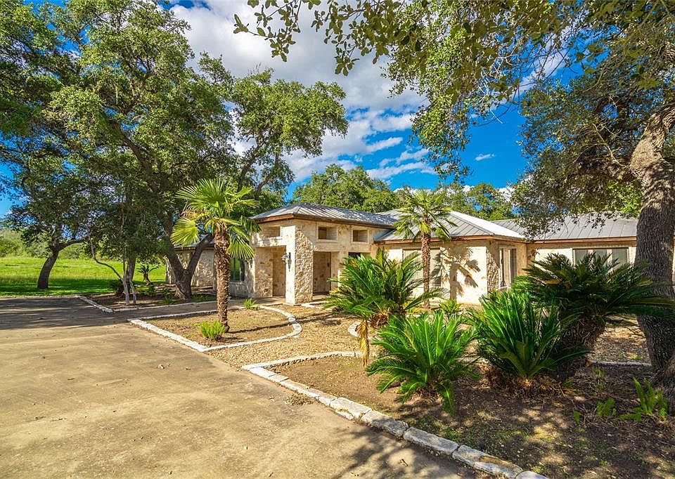 8523 Lower Mission Valley Rd, Victoria, TX 77905 MLS 57264370 Zillow