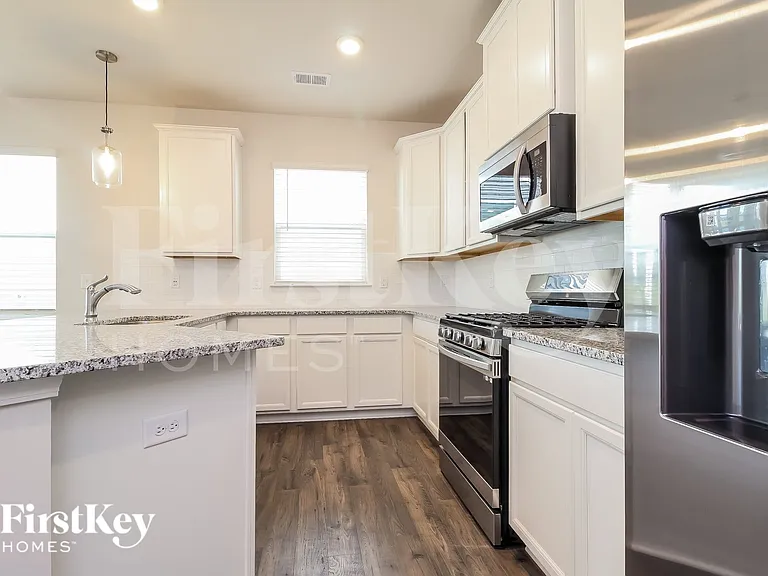 612 Goldburn Way — Photo 7