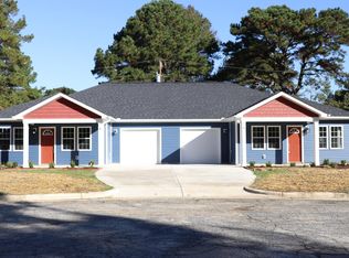 410 Reid Cir #B, Selma, NC 27576