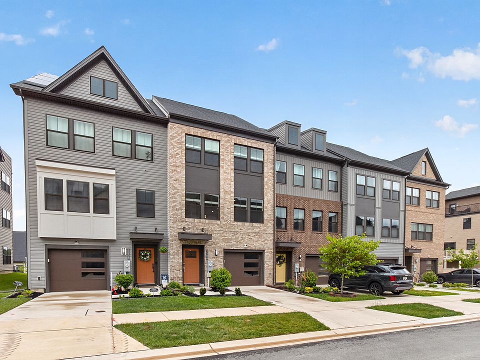 1st image of 7706 Red Moon Way #1