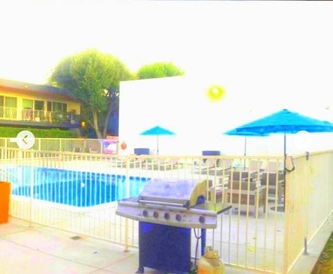 1st image of 17938 Burbank Blvd #117
