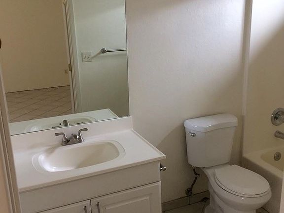 3rd image of 1202 E Lee St #7010418