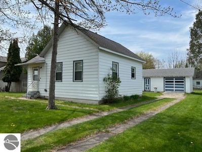 205 Evans St, East Tawas, MI, 48730
