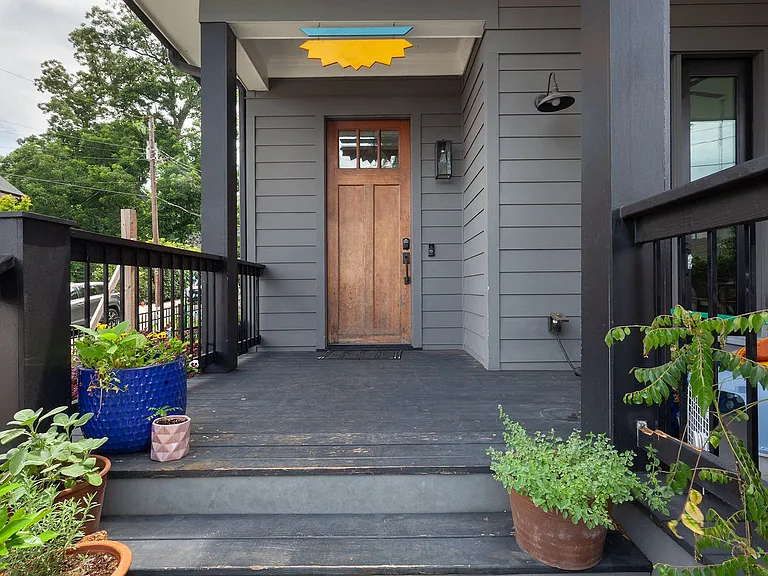 702 Grant Ter SE — Photo 6