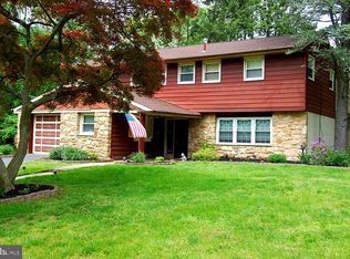 409 Asbury Ave, Melrose Park, PA 19027