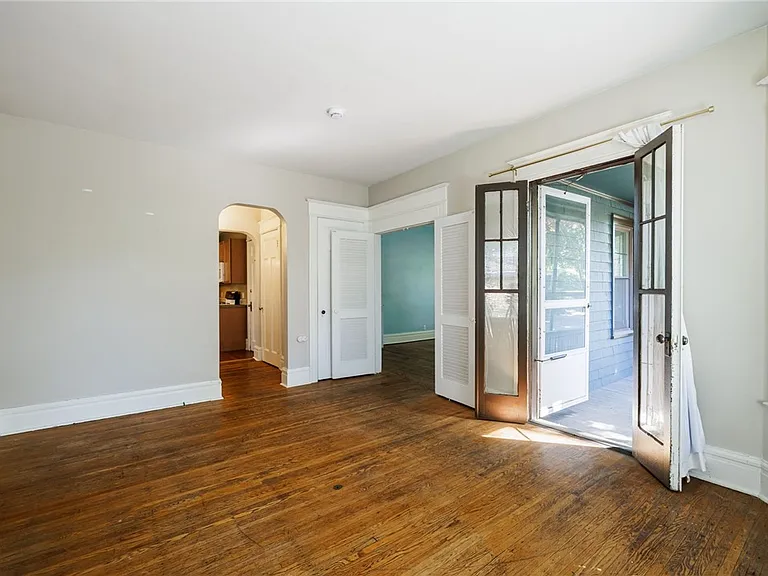 420 Harvard St #1 — Photo 11