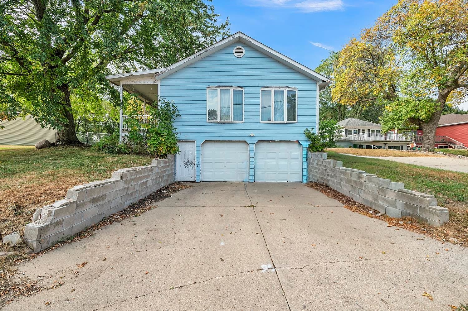 2708 Francis Sites Dr, Spirit Lake, IA 51360 | Zillow