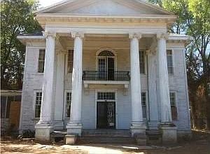 3rd image of 657 Jordan St