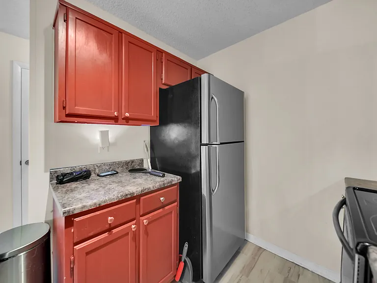 1725 Grand Bay Dr #MAIN — Photo 21