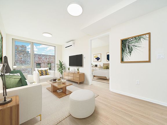 3rd image of 168 W 136th St #2A
