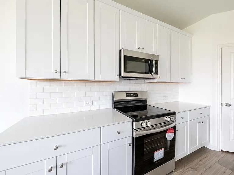 138 Jenkinson Dr — Photo 5