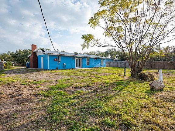 4th image of 2102 Picton Ln