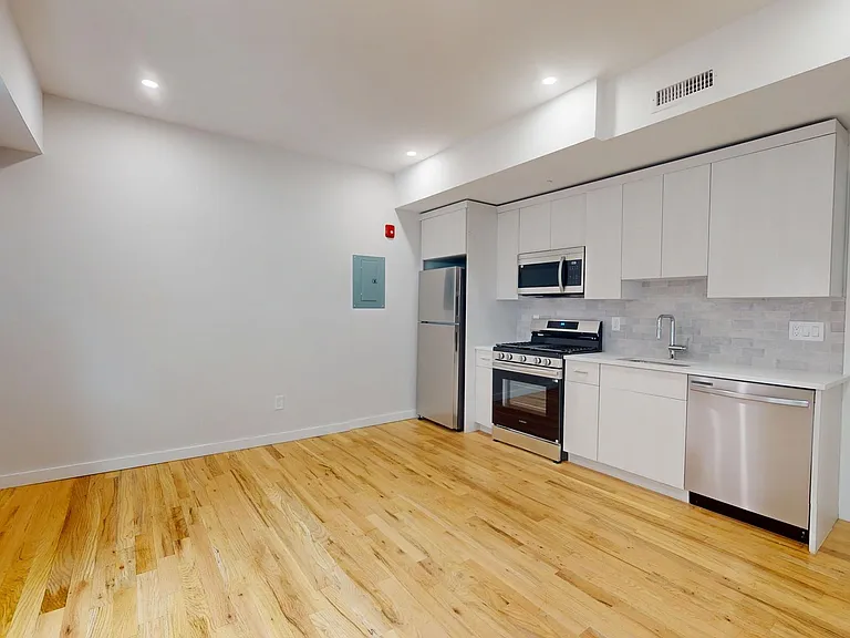269 Humphrey St — Photo 36