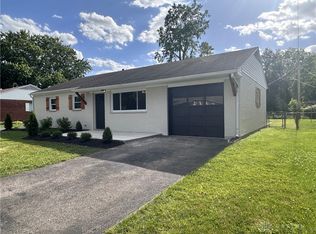 306 Lutz Dr, Englewood, OH