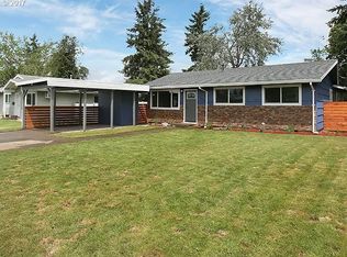 11827 NE Sacramento St, Portland, OR 97220