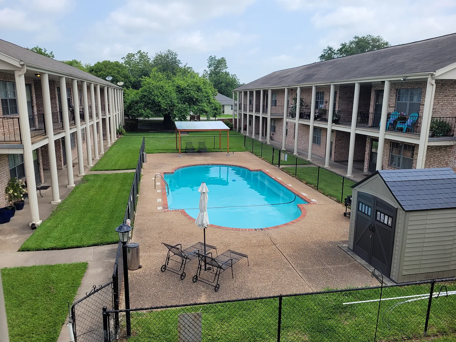 2 bed, 850 sqft, $945 — Photo 2