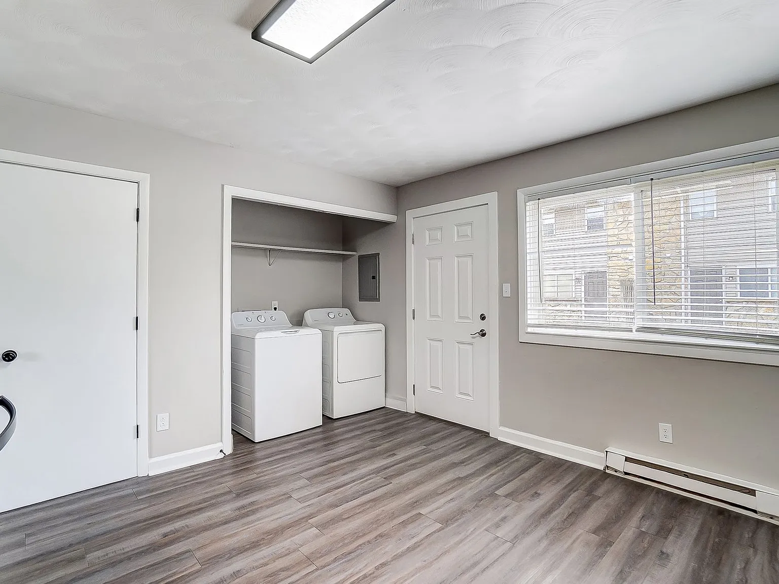 Hickory Creek Apartments — Photo 3