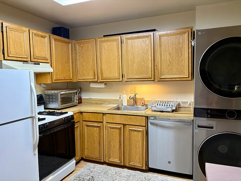 18617 Walkers Choice Rd #1 — Photo 10