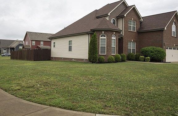 3rd image of 3791 Windhaven Dr