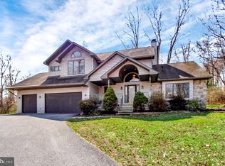 35 Robin Lea Ln, Fleetwood, PA 19522