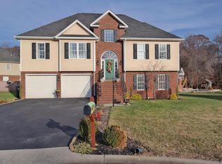 423 Cambridge Court Rd, Vinton, VA 24179