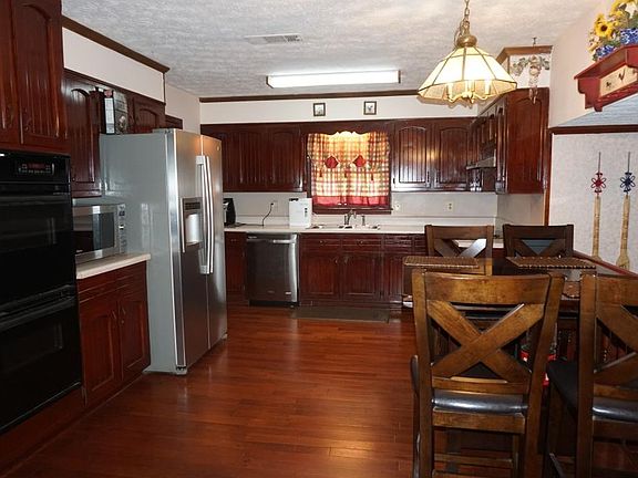 5th image of 2188 Cedar Dr