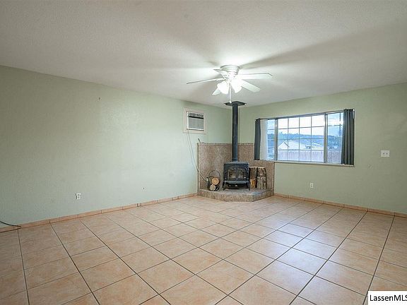 5th image of 1225 Barbara St
