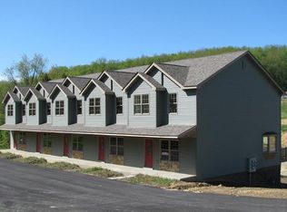 301 Wineberry Ridge Ct, Irwin, PA 15642