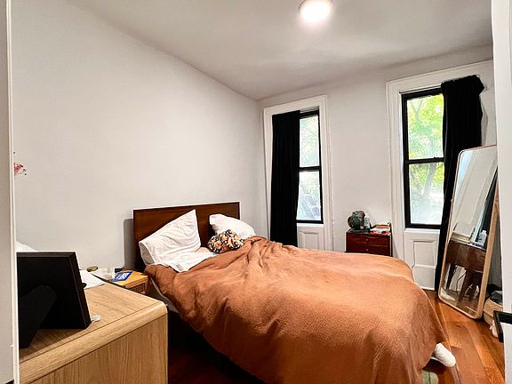 3rd image of 714 Amsterdam Ave APT 6
