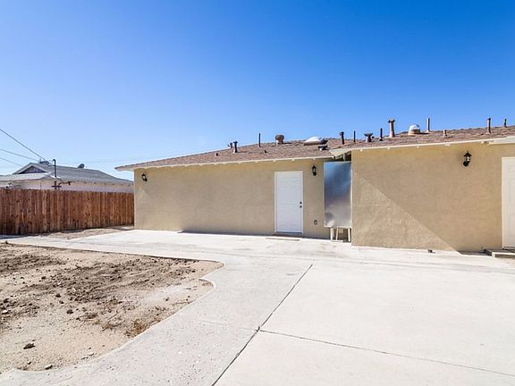 5th image of 5028 N Glendora Ave