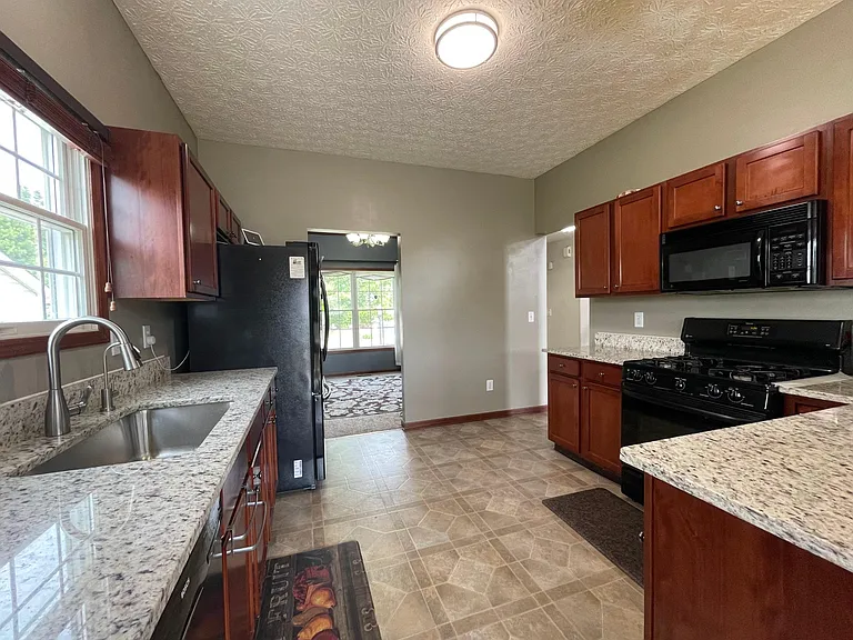 7192 Trillium Dr — Photo 21