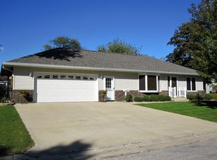 601 M Ave, Grundy Center, IA 50638