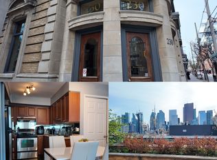 230 King St E #821-C08, Toronto, ON M5A 1K5