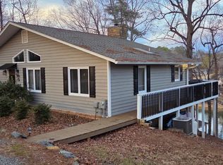 1085 Azalea Dr, Moneta, VA 24121