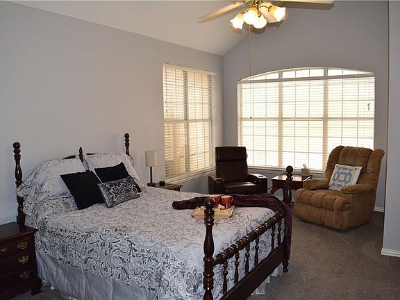5th image of 3415 Excalibur Ct