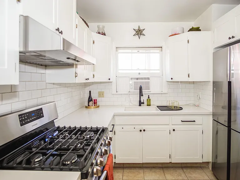 139 N Avenue 55 — Photo 23
