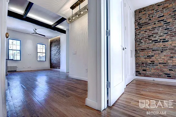 Rented by Urbane Brokerage | media 15