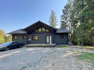 915 Payne Rd, Gibsons, BC V0N1V7