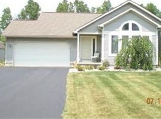 222 Chapel Hill Dr N, Warren, OH 44483
