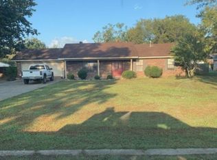 801 Avenue 4 NE, Atkins, AR 72823