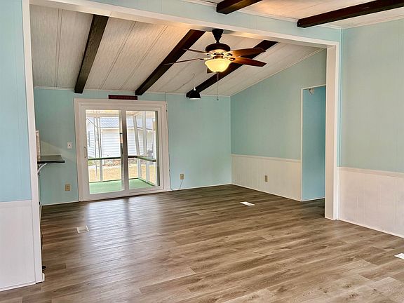 4th image of 825 Richmond Trail