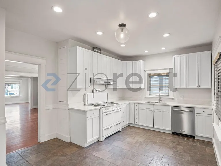 3144 Pleitner Ave — Photo 12