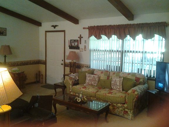 5th image of 3620 NE 17th Ave