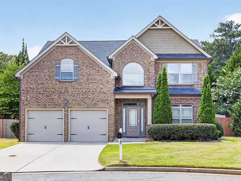 2210 Apple Orchard Way — Photo 3