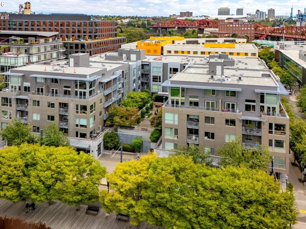 1125 NW 9th Ave APT 418, Portland, OR 97209