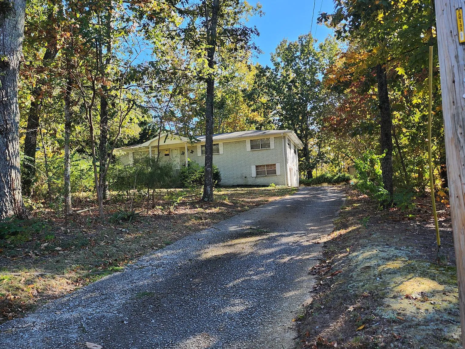 3 bed, 2.5 bath, 1375 sqft, $1,850 — Photo 3