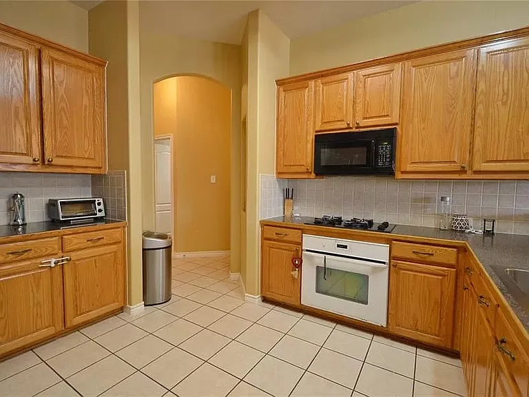 11216 Harbor Rd — Photo 24