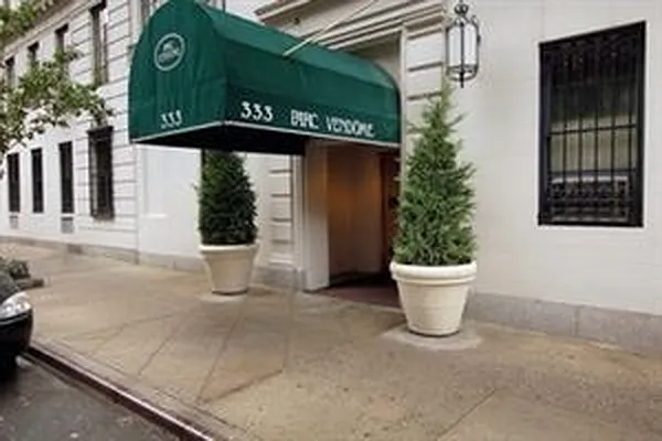 Rented by Douglas Elliman | media 3