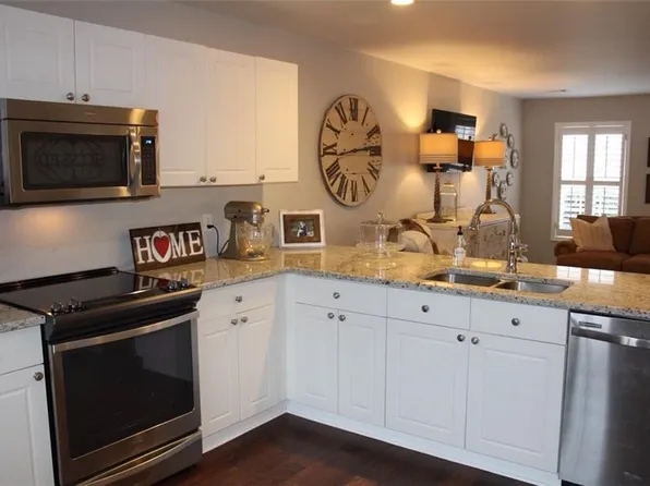 1477 N Donahue Dr APT 1606, Auburn, AL 36830